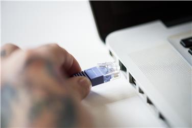 Grazie alla gara d’appalto dell’Agenzia per i procedimenti e la vigilanza in materia d’appalti notevoli risparmi e maggiore tutela giuridica Foto: USP/rawpixel.com