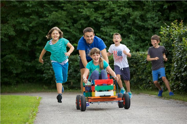 Grazie a 329 progetti, rivolti ad oltre 75.000 bambini e ragazzi, anche l’estate 2019 è in grado di offrire un programma ricco e variegato Foto: USP/Servizio giovani di Brunico