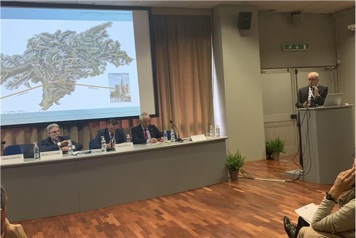 Un momento del convegno che si è tenuto a Vicenza, sulla destra Pagani Foto (ASP)