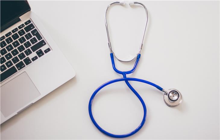 Per evitare gli accessi negli ambulatori dei medici di base sia i medici che i pazienti devono utilizzare maggiormente la prescrizione digitale delle ricette. Circolare esplicativa della Provincia (Foto: pixabay)