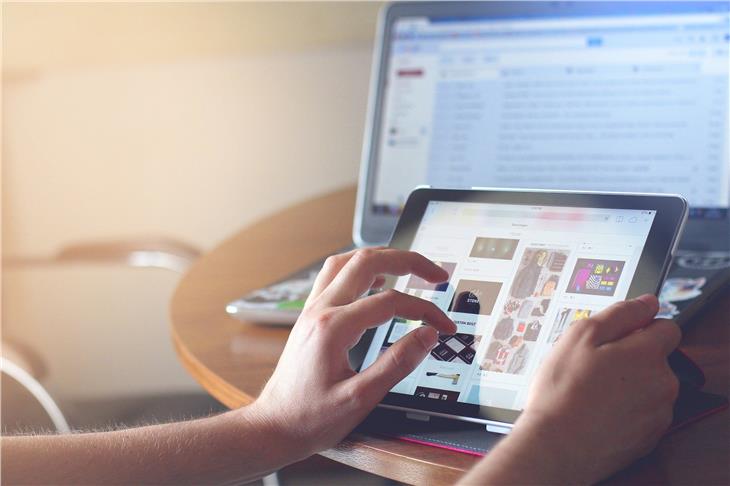 I servizi delle pubbliche amministrazioni sono impegnati a istituire servizi digitali per i cittadini: prolungato il bando FESR. (Foto: pixabay.com)