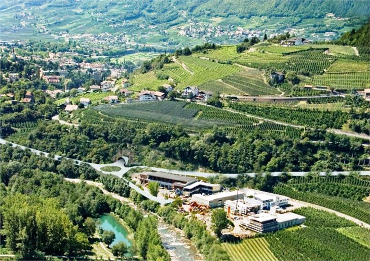 Un rendering della nuova uscita dalla galleria di Monte San Benedetto a Merano