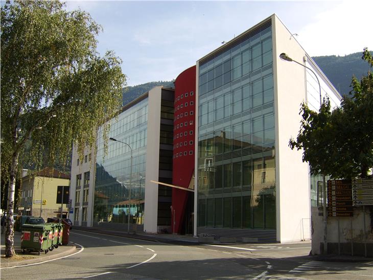 La sede della Ripartizione lavoro, in via Gamper 1 a Bolzano (Foto: ASP)