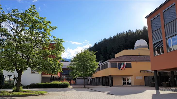 Didattica a distanza sino al termine della settimana di Ognissanti per la scuola "Cantore" di Brunico (Foto: Scuola "Cantore")