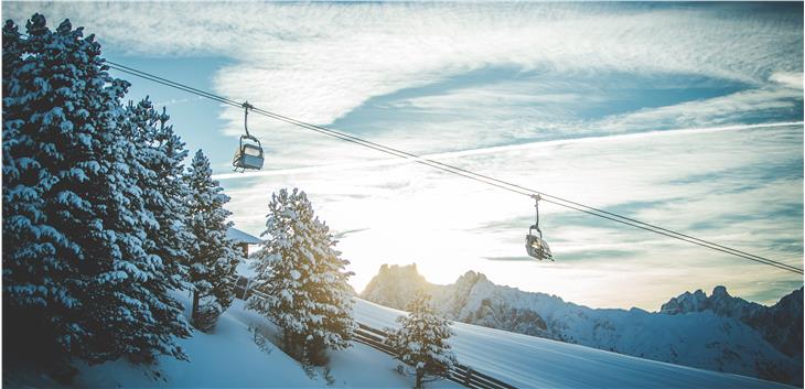 In Alto Adige nel 2019 i 360 impianti a fune hanno garantito una portata oraria di circa 538.000 persone. Nella foto quelli della Plose. (Foto: Brixen Tourismus/Manuel Kottersteger)