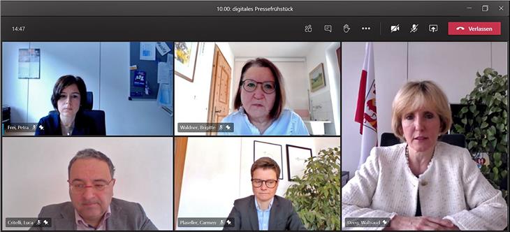 Un'immagine della colazione virtuale con i media di questa mattina con l'assessora Waltraud Deeg. (Foto: Greta Stuefer)