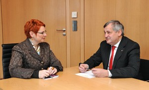 La console generale austriaca a Milano Berka e l'assessore Mussner (FOTO:USP/Pertl)