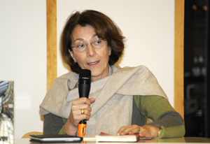 Antonella Agnoli durante la presentazione del suo libro a Palazzo Widmann.
