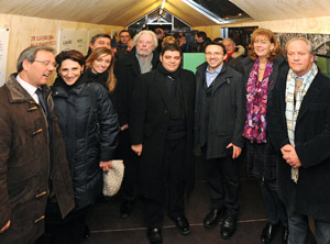 L'inaugurazione nel container con gli assessori Tommasini e Kasslatter Mur, il sindaco di Bressanone Pürgstaller e il vice Pedron (Foto Pertl)