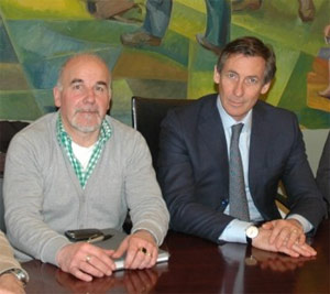 L'ass. Widmann a colloquio con il presidente dell'associazione di categoria dei trasportatori di merci, Rizzo.