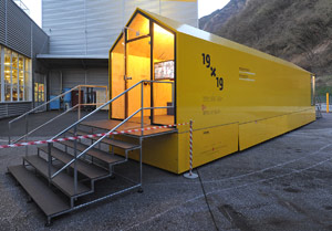 Il museo container "19x19" fa tappa anche a Postal