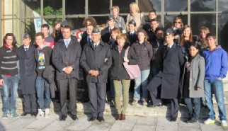 I giovani che hanno preso parte all'iniziativa presso la Scuola militare aeronautica “G. Douhet” di Firenze
