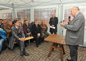 Via ufficiale ai lavori di sistemazione della strada per Fié allo Sciliar. Il presidente Durnwalder: investimento nella sicurezza. (FOTO: USP/A.Pertl)