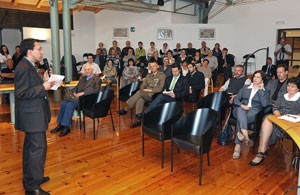 L'assessore Tommasini inaugura la mostra a Egna