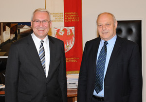 Il presidente della Provincia Luis Durnwalder ha ricevuto la visita del presidente del Parlamento austriaco Martin Graf (FOTO: USP/A.Pertl)