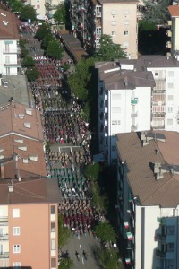 Dodici ore di sfilata degli alpini lungo le vie di Bolzano (Foto Protezione civile/ih)