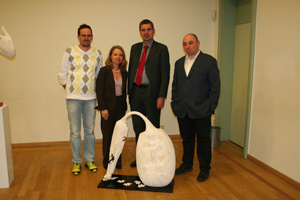 Un momento dell'inaugurazione della mostra di Ivan Lardscheider all'Alpeuregio a Bruxelles.