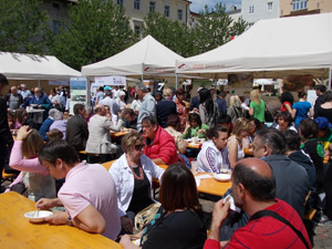 Grande successo dell'iniziativa in piazza Duomo a Bressanone