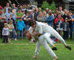Torneo di Ranggeln al Museo degli usi e costumi