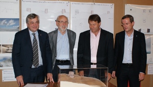 L'assessore Florian Mussner inaugura la mostra sui progetti di risanamento dei rifugi