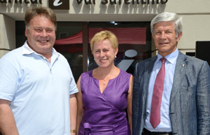 Sostegno alle piccole produzioni: il Ministro Brunner, la funzionaria UE Loriz Hoffmann e l'assessore Berger a Sarentino