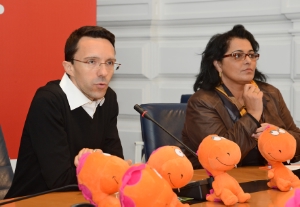 L'assessore Christian Tommasini con l'intendente scolastica, Nicoletta Minnei