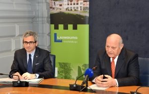 Il presidente della Provincia, Luis Durnwalder, ed il direttore del Centro, Michael Oberhuber.
