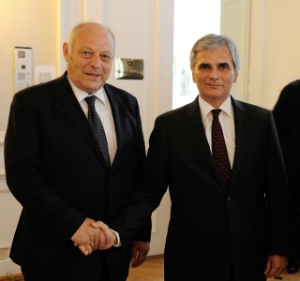 Il cancelliere Faymann ha confermato a Durnwalder: funzione di tutela di Vienna non è in discussione