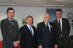 Incontro a Bruxelles: Herbert Dorfmann, Dacian Ciolos, Luis Durnwalder e il capo di gabinetto di Ciolos, Georg Häusler