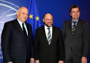 Luis Durnwalder, il presidente del Parlamento europeo Martin Schulz e l'eurodeputato Herbert Dorfmann