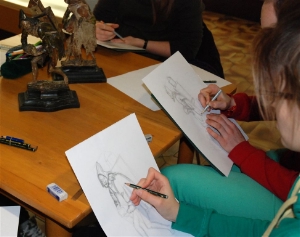 Ragazzi del Liceo artistico Cademia al lavoro