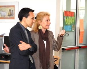L'assessore Christian Tommasini con la dirigente scolastica, Gabriella Kustatscher
