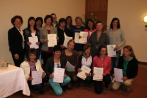 Hanno concluso con successo un corso professionale per seguire anziani presso i masi contadini