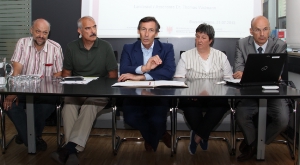 Nuovi criteri per i pendolari: l'assessore Thomas Widmann fra Christian Troger (Uil/Sgk), Renzo Rampazzo (SgbCisl), Irmgard Gamper (Cgil/Agb) e Günther Burger