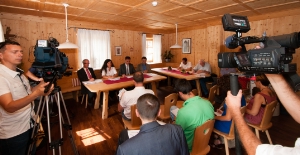 Il colloquio di fine legislatura con i media dell'assessore Theiner nell'hotel Masaccio