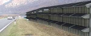 Energia dalle barriere antirumore: ecco come saranno gli impianti fotovoltaici lungo la circonvallazione di Pineta