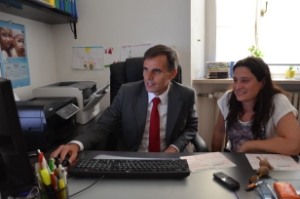 L'assessore Richard Theiner con la dott.ssa Elena Legnaro