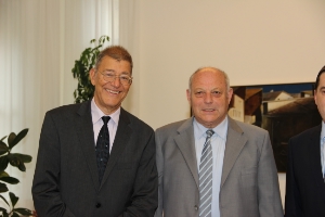 Il rettore dell'Università Andrássy di Budapest Masát dal presidente Durnwalder