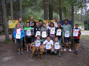 Diplomi per i primi "Junior Ranger" di lingua ladina (Foto:USP/Ufficio Parchi naturali)