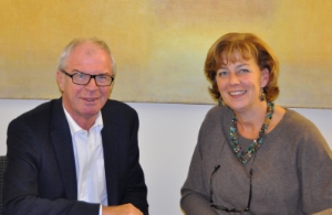 L'assessora Kasslatter Mur con il direttore Toni Schmid.