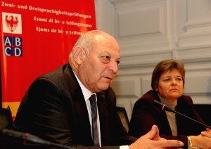 Luis Durnwalder: "Passo in avanti per la pubblica amministrazione altoatesina"
