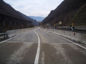Innesto della SS12 sul nuovo tracciato (Foto: Ripartizione Infrastrutture)