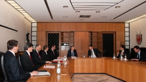 I vertici della Camera di commercio hanno incontrato il presidente Kompatscher (Foto: SerCom/ohn)