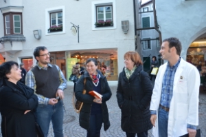 L'assessora Martha Stocker a colloquio con farmacisti a Bressanone