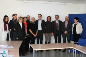 L'ass. Achammer (5° da dx) e l'ass. Schuler (3° da dx) a colloquio con i dirigenti delle Scuole professionali agrarie.