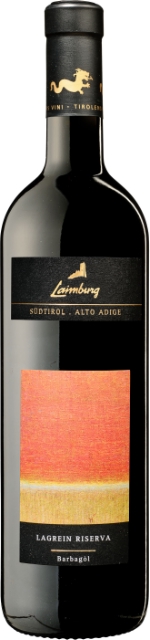 Una bottiglia della Riserva Barbagol delle Cantine Laimburg