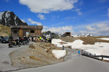 La suggestiva strada panoramica di passo Rombo
