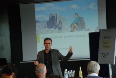 L'intervento dell'assessore Richard Theiner durante il workshop sui parchi naturali