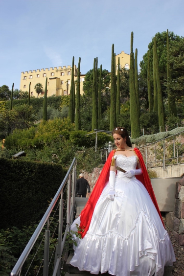 L'"Imperatrice" mentre passeggia nei Giardini di Castel Trauttmansdorff