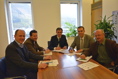 Accordo raggiunto: Richard Theiner e Wolfram Sparber con i sindaci di Salorno, Egna e Anterivo